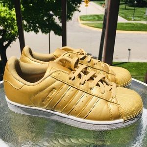 Adidas Superstar Golden Sneakers
